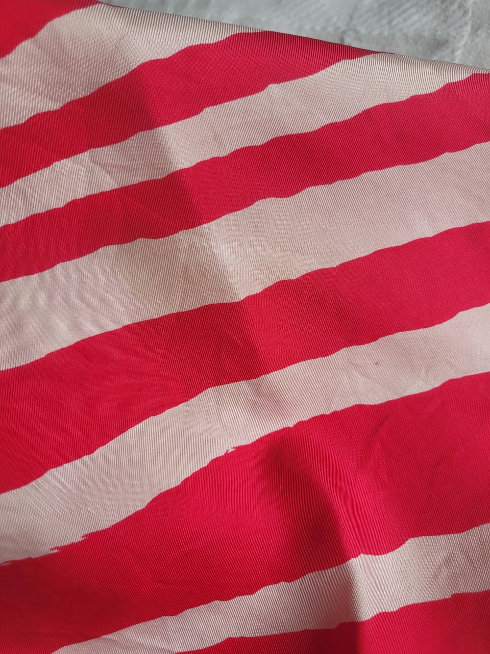 Pierre Balmain Pink and Cream Signature Square Scarf - Picture 4 of 9